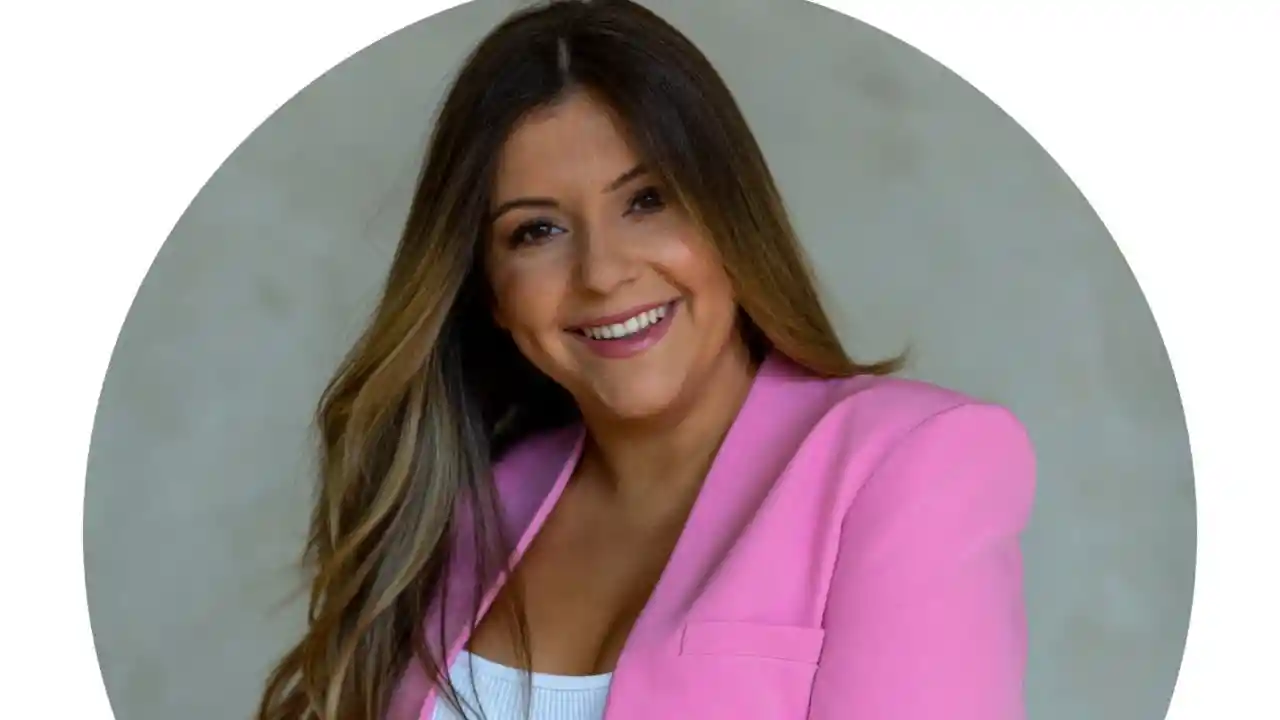 S3 E15 Giulia Guerrieri, Spiritual Business Mentor, Digital CEO, and Manifestation Expert